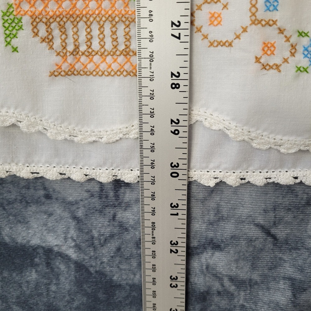 Vintage White Embroidered Pillowcase Floral Scalloped Edging - Picture 4 of 7